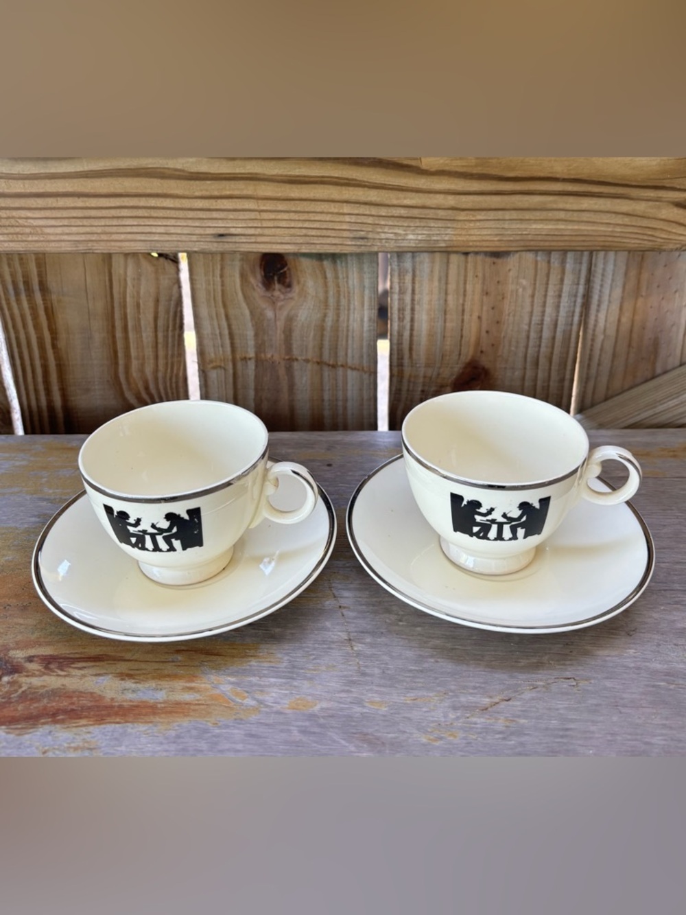 Vintage Taylor Smith & Taylor China USA Silhouette Pattern 2 Tea Cups 2 Saucers